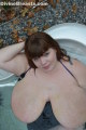 Lexxxi luxe heavy boobs hot tublexxxi luxe is in the hot